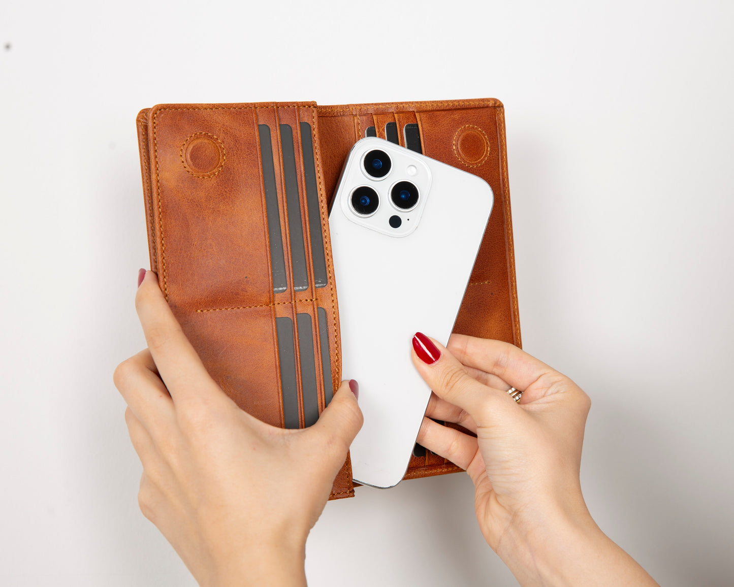 Aura Leather Women's Wallet