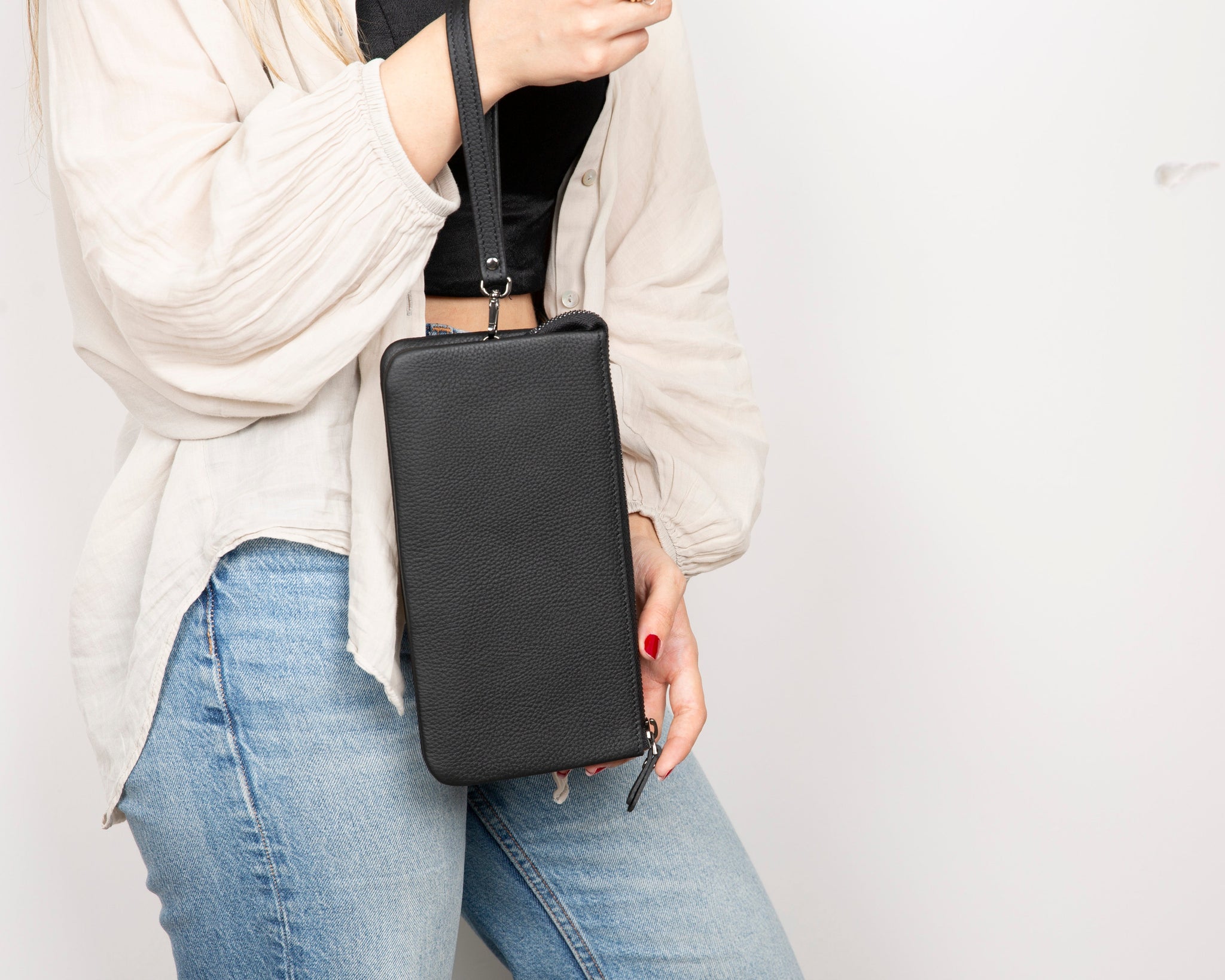 Majeste Leather Clutch Women's Bag