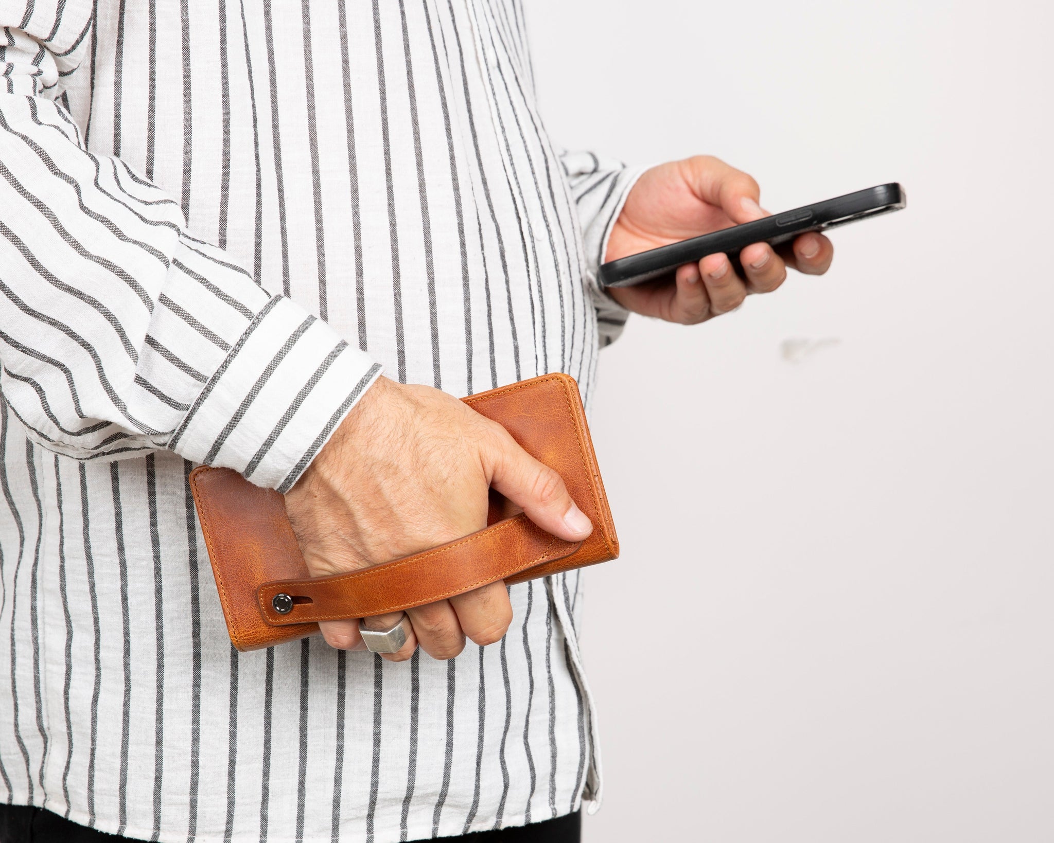 Hakiki Deri Telefon Bölmeli Kadın ve Erkek Cüzdan - Aura