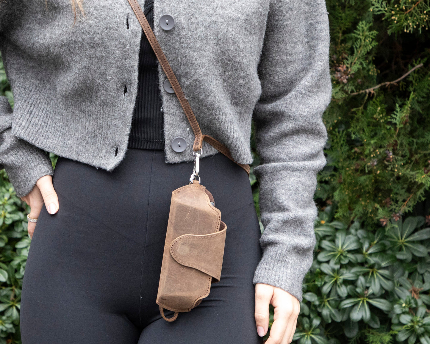 Hakiki Deri Askılı Gözlük Kılıfı - Rivlera