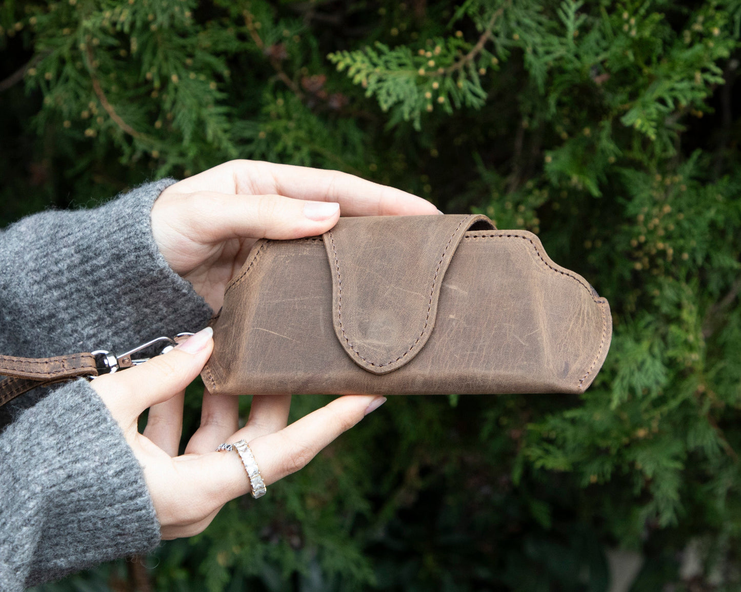 Hakiki Deri Askılı Gözlük Kılıfı - Rivlera