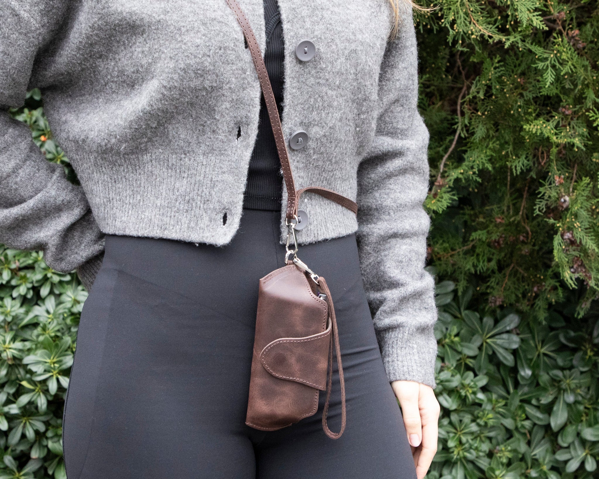 Hakiki Deri Askılı Gözlük Kılıfı - Rivlera