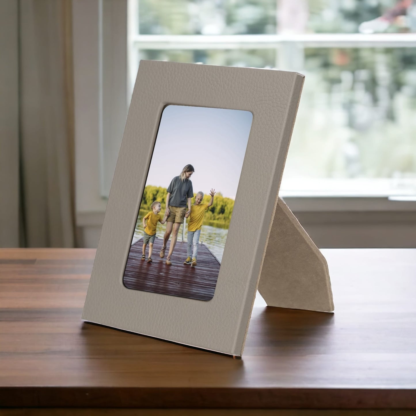 Gerçek Deri Masaüstü Fotoğraf Çerçevesi, 22x17cm (15x10 foto) Vizon