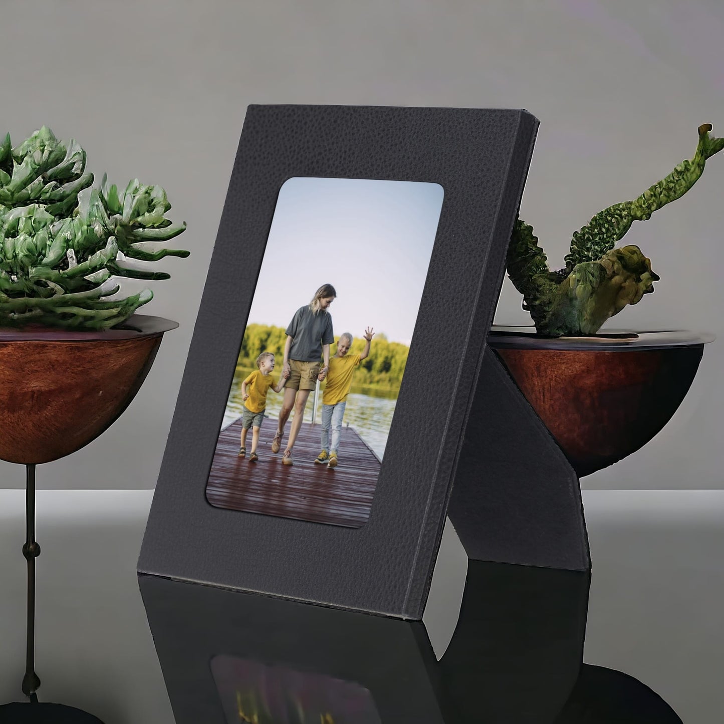 Gerçek Deri Masaüstü Fotoğraf Çerçevesi, 22x17cm (15x10 foto) Siyah