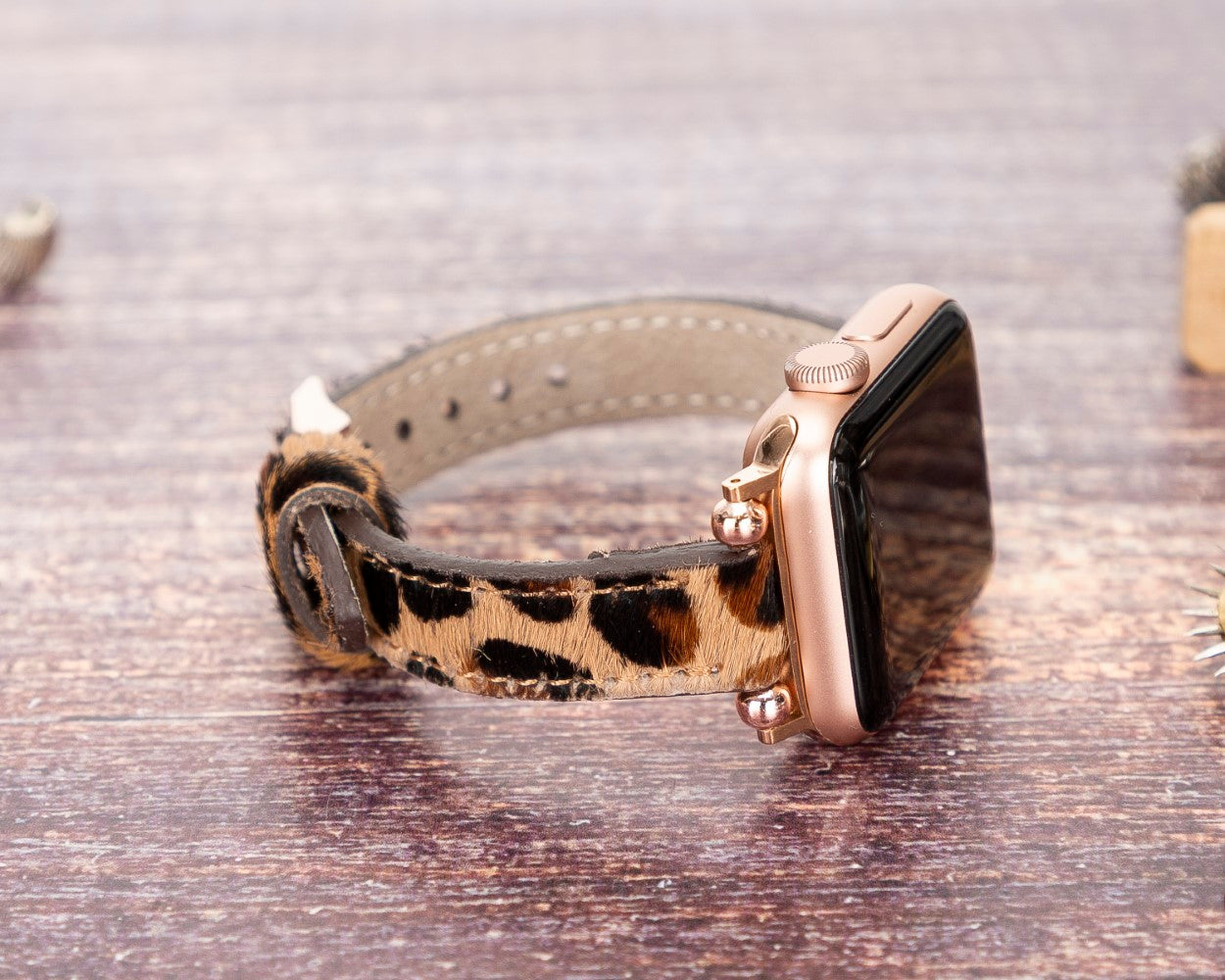 Apple Watch Uyumlu Deri Kordon Ferro LEO1N