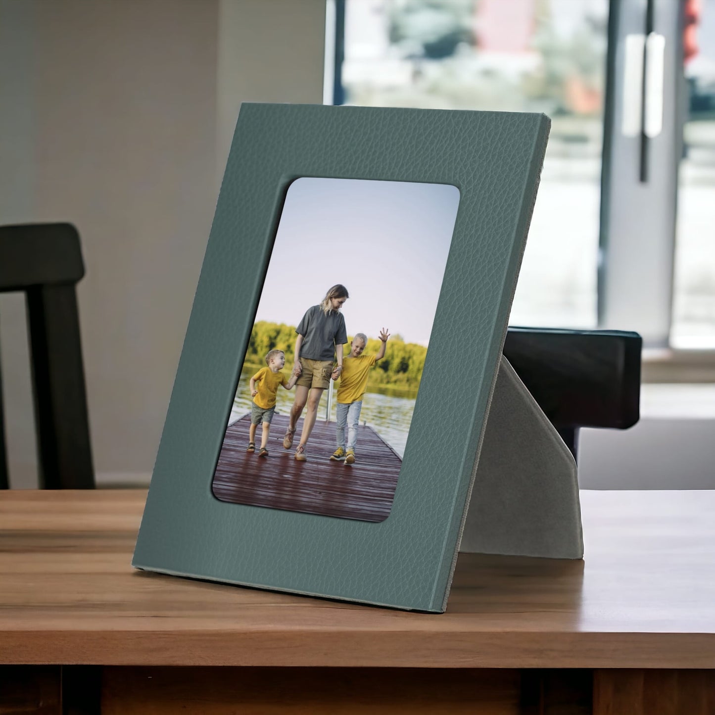 Real Leather Desktop Photo Frame, 22x17cm (15x10 photos) Green