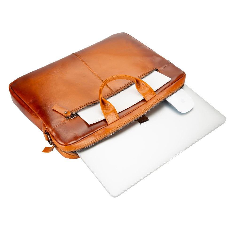 Apollo 15-16 inch MacBook and PC Compatible Leather Case Effect Tan